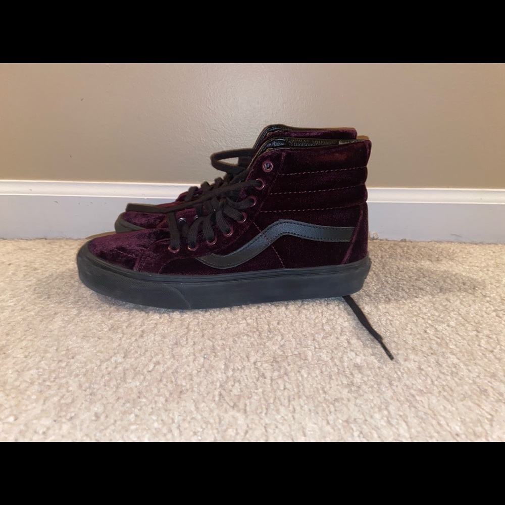 Sk8-Hi velvet Vans
